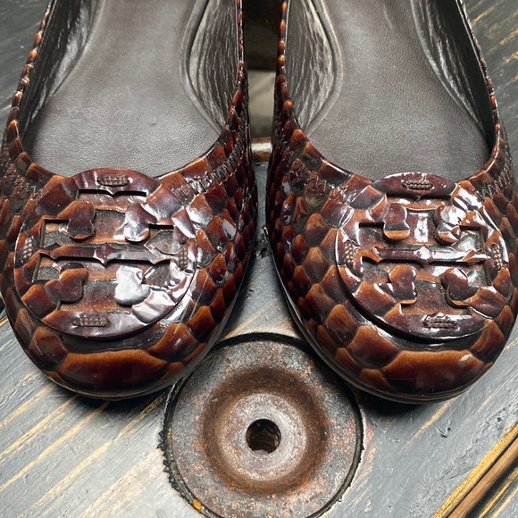 Tory Burch Reva Dark Brown Patent Leather Ballet Flats with “Snakeskin” Pattern - Picture 3 of 9